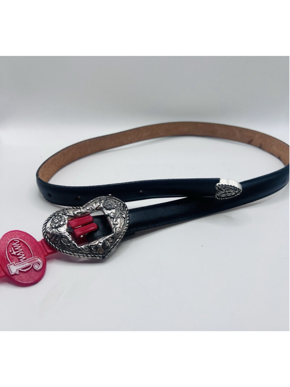 NWT Justin Black Silver Heart Belt Women’s 26 Vintage Cow Hide Leather Western